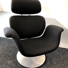 Tyylikäs musta design nojatuoli